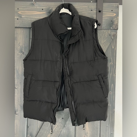 Puffer Vest - Picture 2 of 5